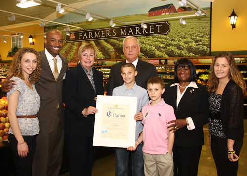 Abrahams Welcomes New Supermarket to Uniondale 