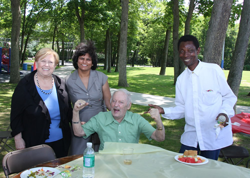 Jacobs Attends Seniors Helping Seniors Picnic