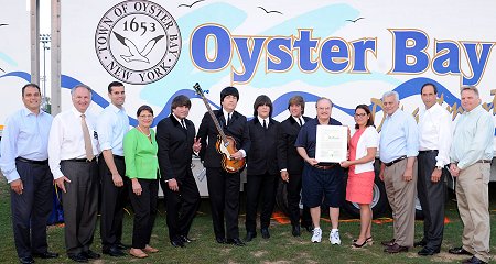 County Clerk Attends Town of Oyster Bay’s ‘Music Under the Stars’ Concert