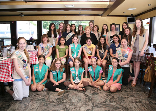 Legislator Jacobs Congratulates Girl Scout Award Winners 