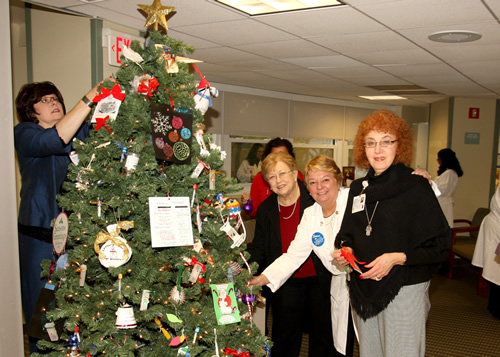 Jacobs Helps Syosset Hospital Prepare for the Holidays